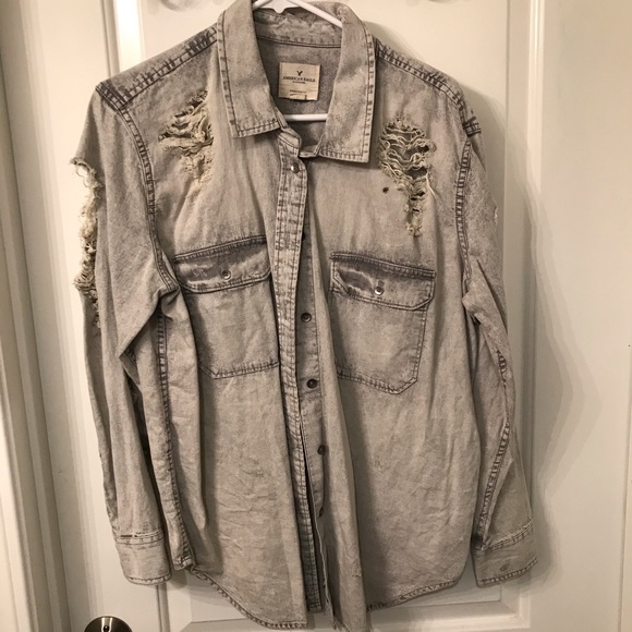 Distressed American Eagle oversized Button up - Picture 1 of 4